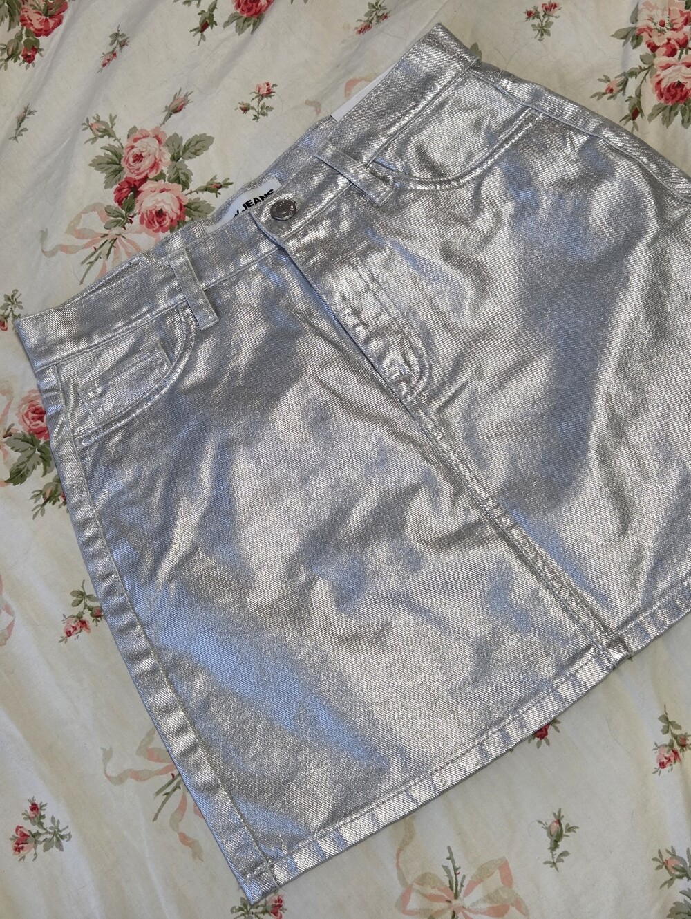 NWT DKNY Jeans Metallic Silver Foil High Rise Denim Mini Skirt Sz 25/S